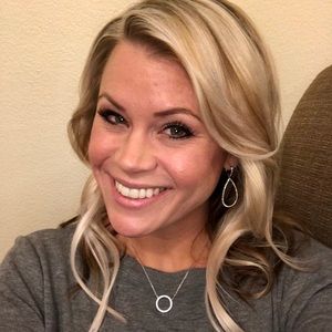 Meet your Posher, Tori